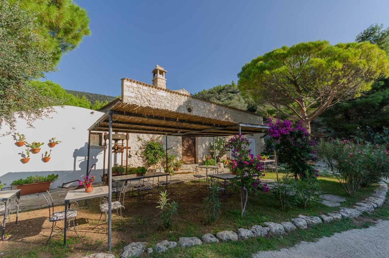 Agriturismo Madonna Incoronata Mattinata Exteriör bild